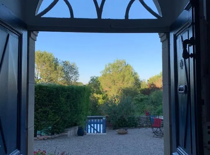 Maison Beaumont Bed & Breakfast